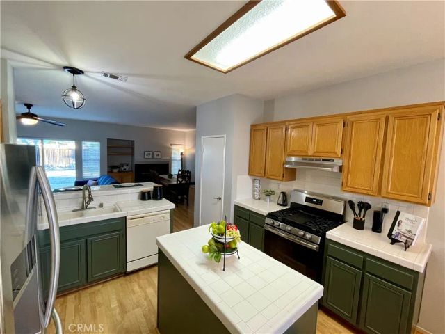 2055 Augusta Court, San Jacinto, CA 92582