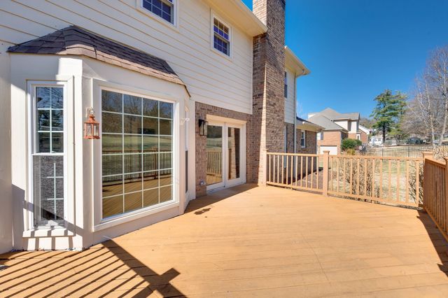 806 Steeplechase Dr, Brentwood, TN 37027