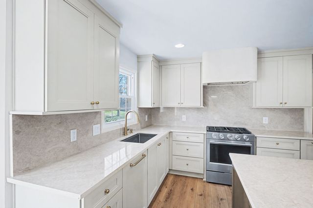 806 Steeplechase Dr, Brentwood, TN 37027