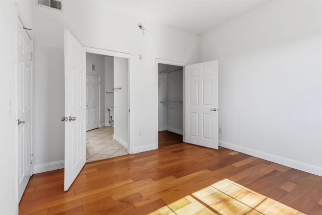 3835 Elijah Ct 518, San Diego, CA 92130