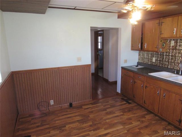 206 Fisher Avenue, Sawyerville, IL 62085