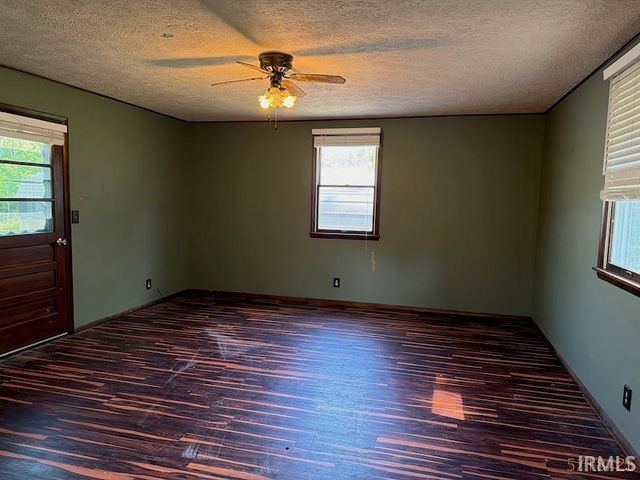 8782 W Middleton Street, Richland, IN 47634