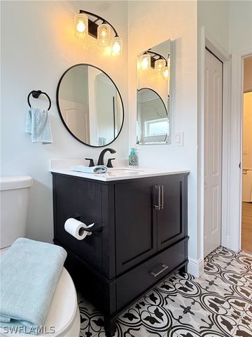 7841 Naples Heritage DR, Naples, FL 34112