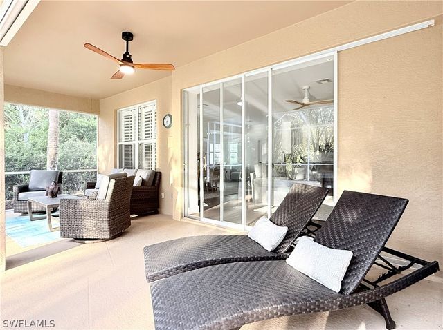 7841 Naples Heritage DR, Naples, FL 34112