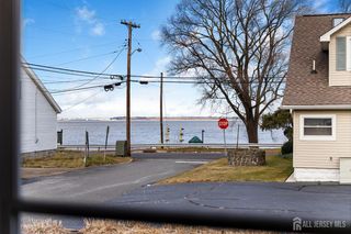 104 Roosevelt Avenue, Old Bridge, NJ 08879