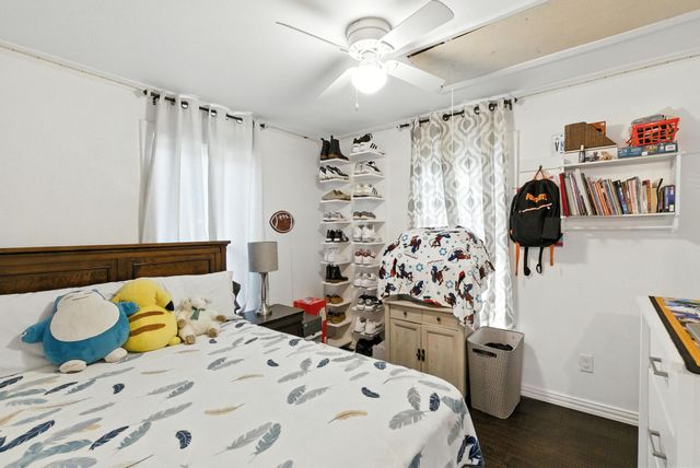 116 W 7th Street, Weatherford, TX 76086