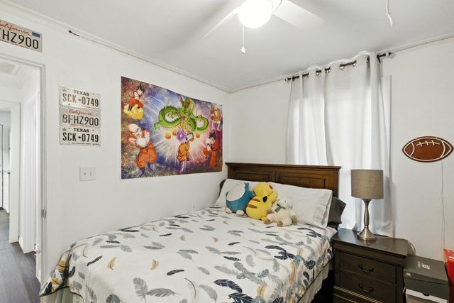 116 W 7th Street, Weatherford, TX 76086