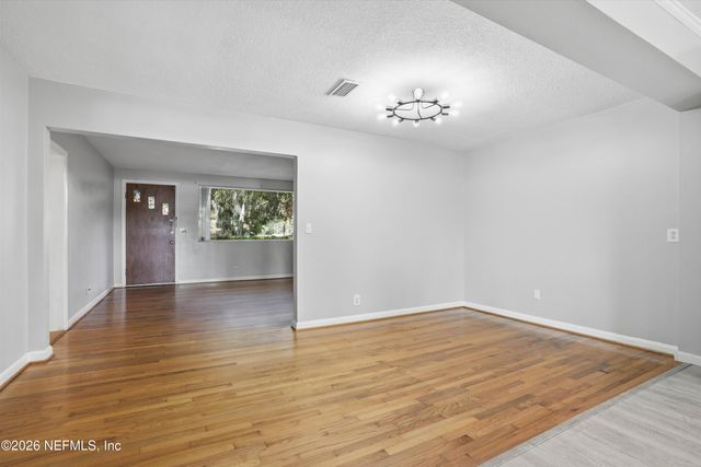1636 HAMMOCK Circle W, Jacksonville, FL 32225