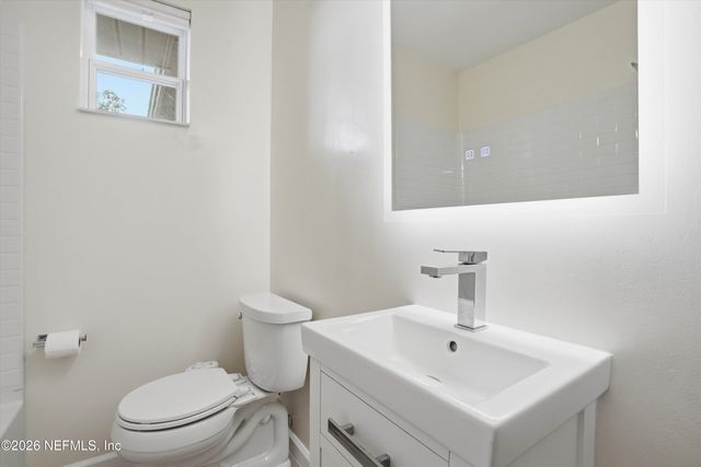 1636 HAMMOCK Circle W, Jacksonville, FL 32225