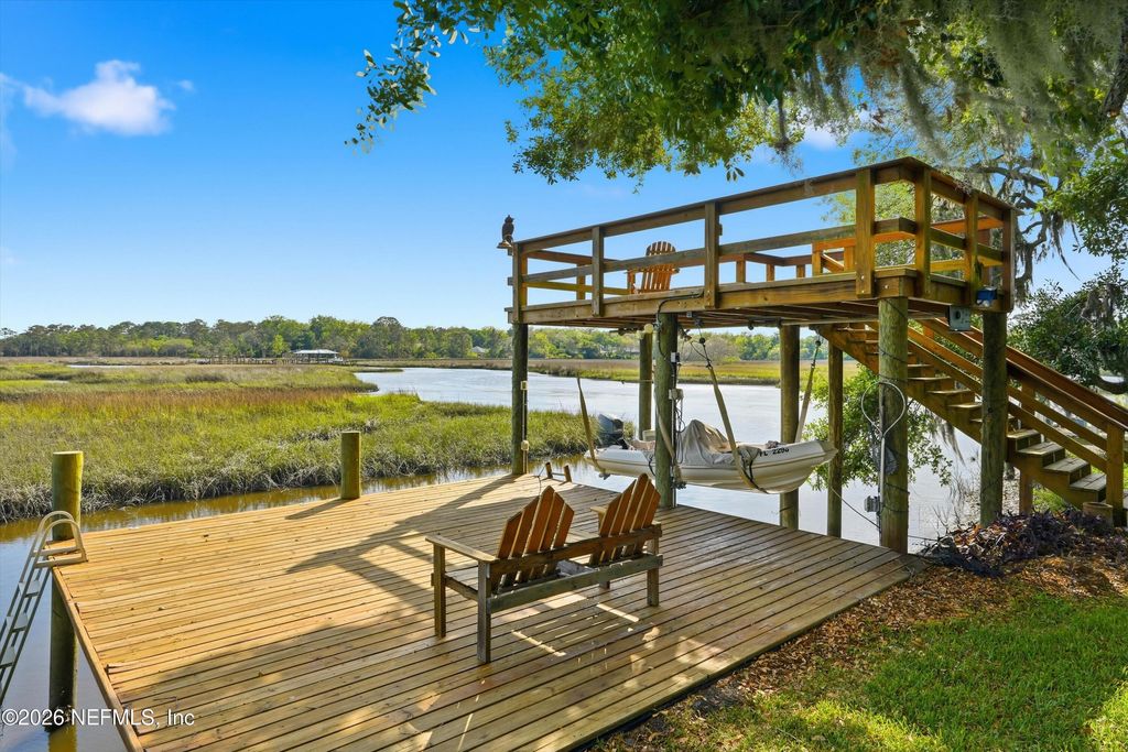 1636 HAMMOCK Circle W, Jacksonville, FL 32225