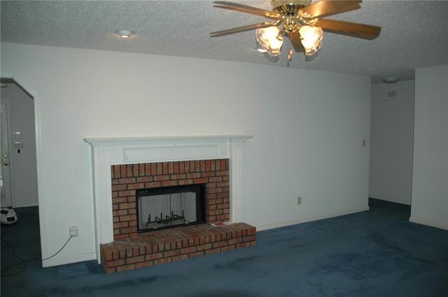 400 Lambeth Drive, Hiram, GA 30141