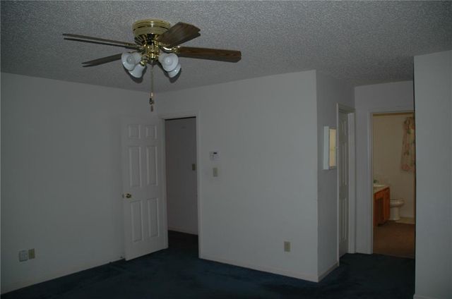 400 Lambeth Drive, Hiram, GA 30141