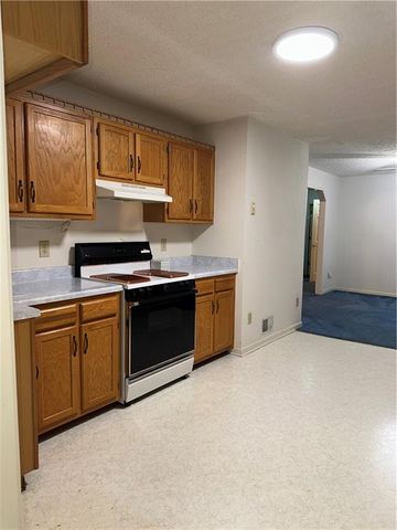 400 Lambeth Drive, Hiram, GA 30141