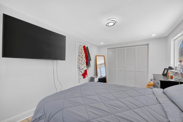 8 Garrett Place, Carmel, NY 10512