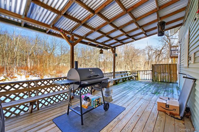 8 Garrett Place, Carmel, NY 10512