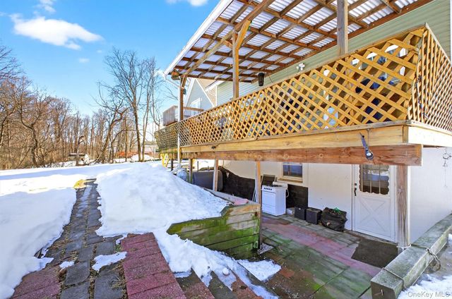 8 Garrett Place, Carmel, NY 10512