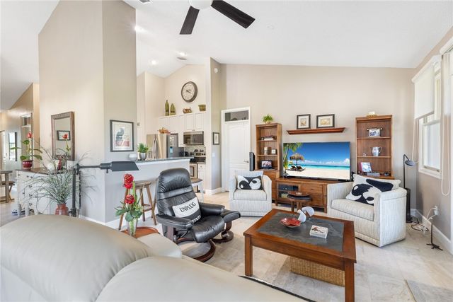 4877 N Newport Island Drive 14D, Vero Beach, FL 32967