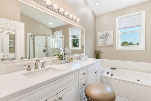 4877 N Newport Island Drive 14D, Vero Beach, FL 32967