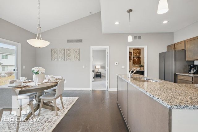 1389 Luxington Drive, Lapeer, MI 48446