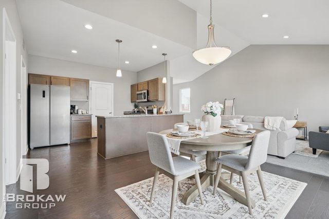 1389 Luxington Drive, Lapeer, MI 48446