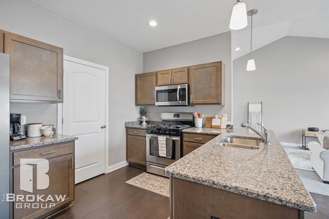 1389 Luxington Drive, Lapeer, MI 48446