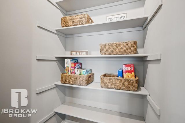 1389 Luxington Drive, Lapeer, MI 48446