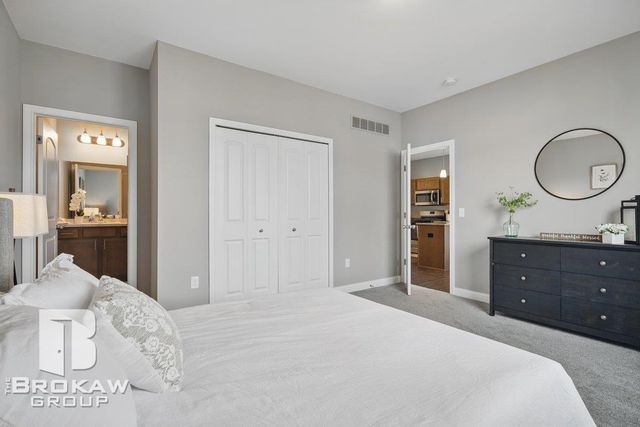 1389 Luxington Drive, Lapeer, MI 48446