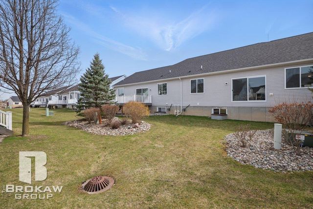 1389 Luxington Drive, Lapeer, MI 48446