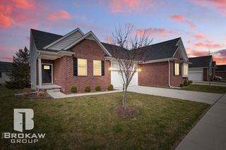 1389 Luxington Drive, Lapeer, MI 48446