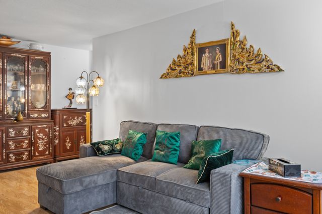 5100 N Marine Drive 17L, Chicago, IL 60640