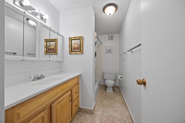 5100 N Marine Drive 17L, Chicago, IL 60640