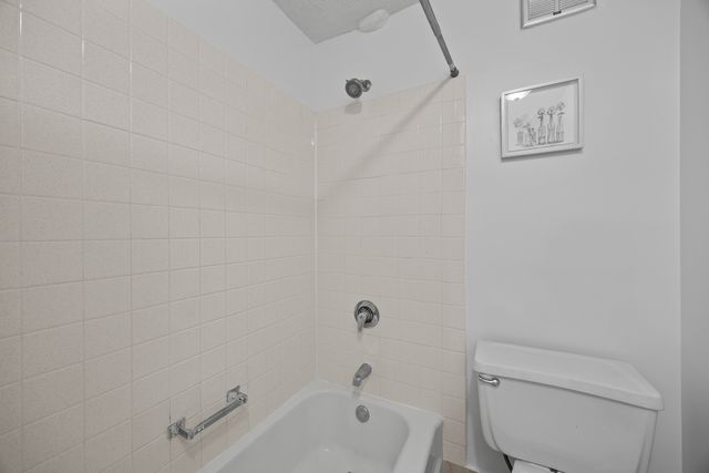 5100 N Marine Drive 17L, Chicago, IL 60640