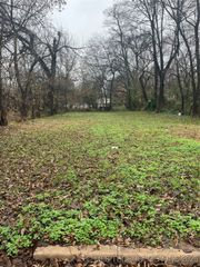 142 S 34th West Avenue, Tulsa, OK 74127