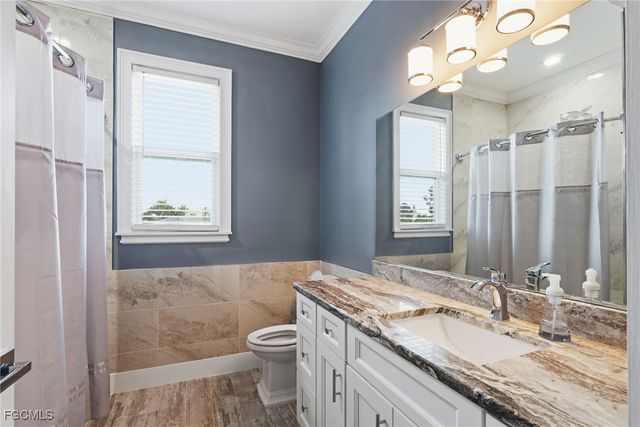 2038 Bahama AVE, Fort Myers, FL 33905