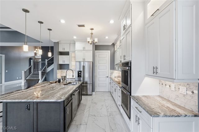 2038 Bahama AVE, Fort Myers, FL 33905