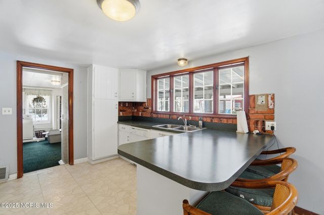 1561 N Stadium Road, Oregon, OH 43616