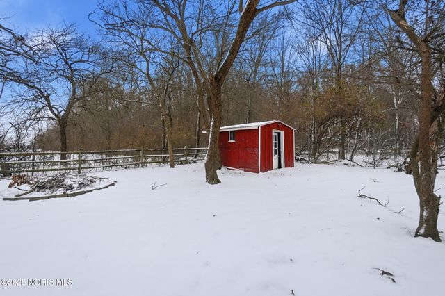 1561 N Stadium Road, Oregon, OH 43616