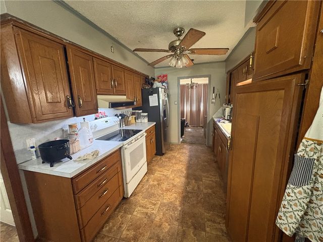 309 S INGLEWOOD Avenue, Russellville, AR 72801