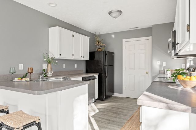 9989 Worthington Boulevard, Fishers, IN 46038