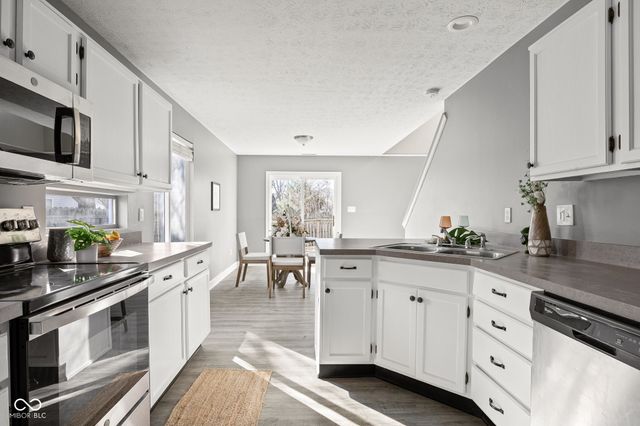 9989 Worthington Boulevard, Fishers, IN 46038