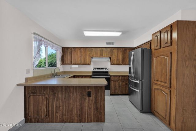 1014 S 80TH Street, Mesa, AZ 85208