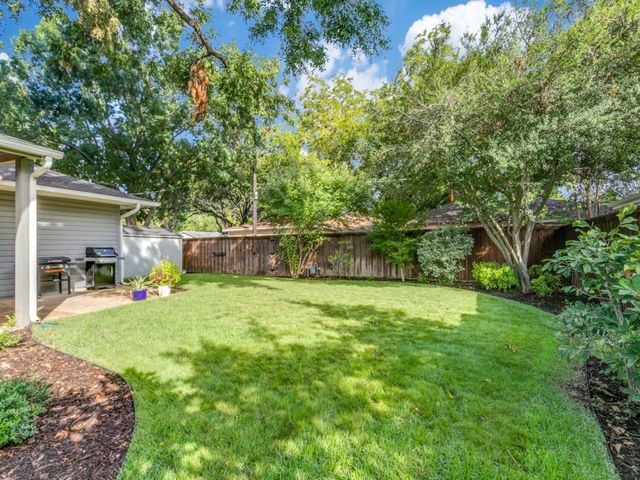 7105 Bennington Drive, Dallas, TX 75214