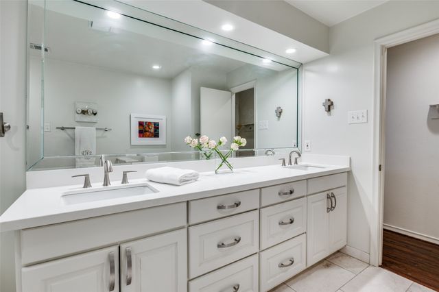 4342 Harvest Hill Road, Dallas, TX 75244