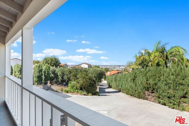 2916 Briarwood Drive, Torrance, CA 90505