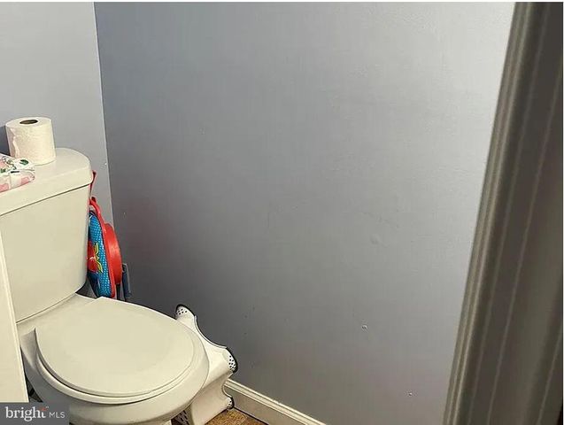 904 CARTERET AVE, Trenton, NJ 08618