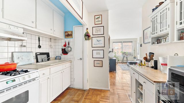 455 Fdr Dr Apt B1203, New York City, NY 10002
