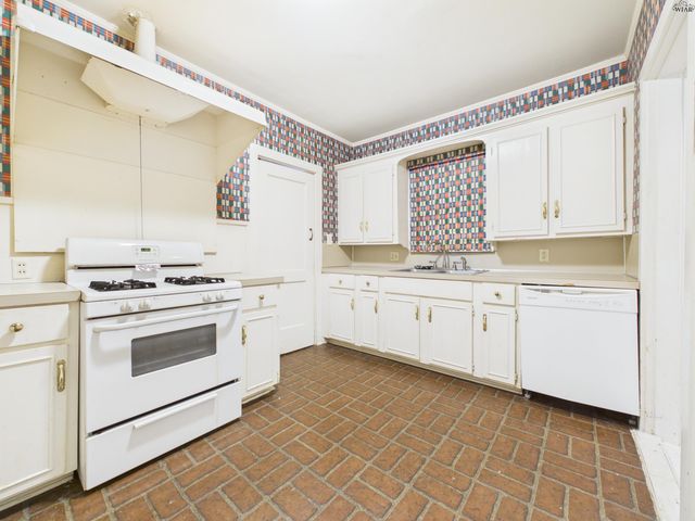 2202 PIEDMONT PLACE, Wichita Falls, TX 76308