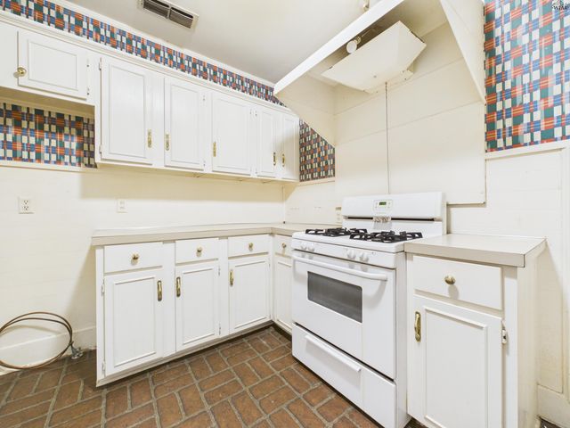 2202 PIEDMONT PLACE, Wichita Falls, TX 76308