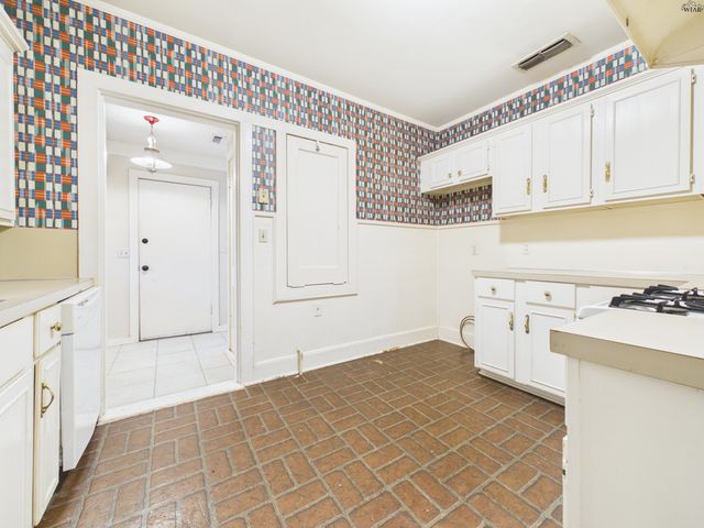 2202 PIEDMONT PLACE, Wichita Falls, TX 76308