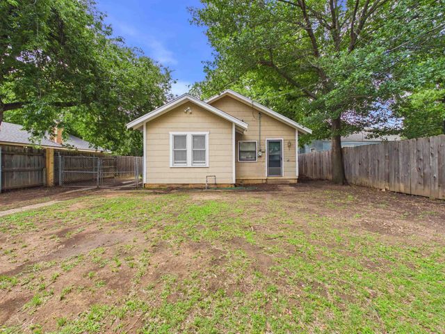 2202 PIEDMONT PLACE, Wichita Falls, TX 76308
